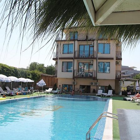 פרימורסקו Salena Hotel מראה חיצוני תמונה
