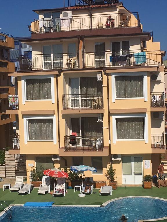 פרימורסקו Salena Hotel מראה חיצוני תמונה